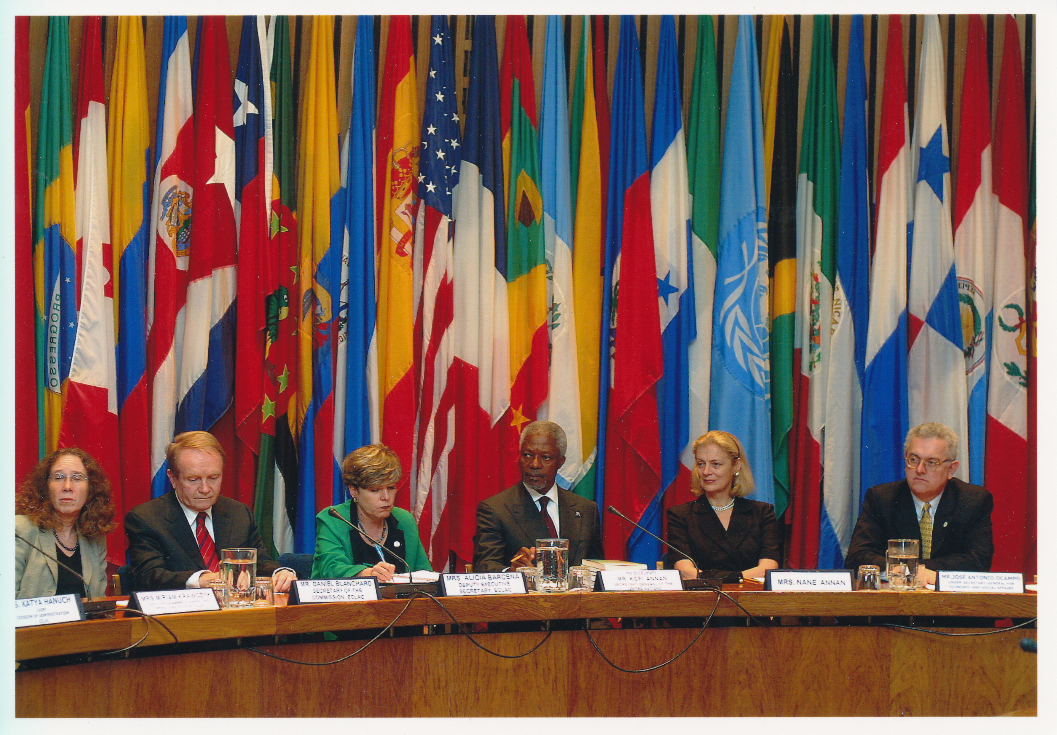 Visita del Secretario General de la ONU, Kofi Annan, a la CEPAL, 2003